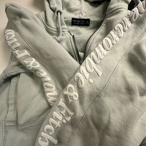 Abercrombie & Fitch Soft Fleece in Light Gray